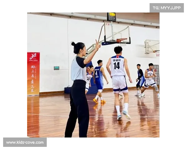 中国篮球裁判考试改革新举措 增设体能测试与心理评估提升裁判综合素质 中国篮球裁判考试改革新举措 增设体能测试与心理评估提升裁判综合素质